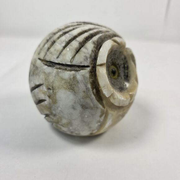 Vintage Genuine Alabaster Marble Owl Head Hand Carved Made in Italy Paperweight - Picture 7 of 11